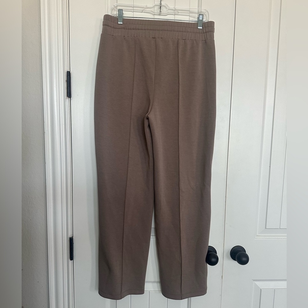 Elie Tahari Taupe Lounge Pants - Picture 4 of 10